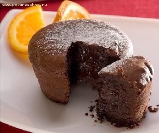 Шоколадные кексы с жидкой начинкой - рецепт приготовления с пошаговой инструкцией и фотографиями